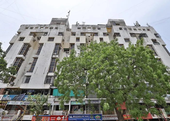 Hotel O Skyland Ahmedabad